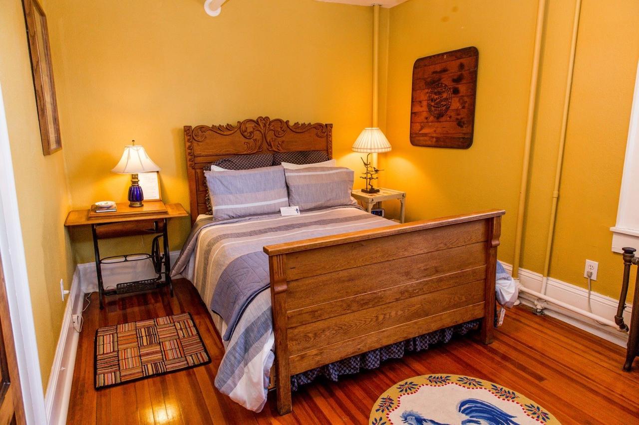 The Henderson Bed and Breakfast Hendersonville Exteriör bild